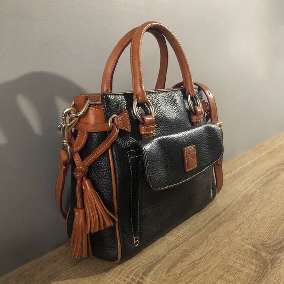 Dooney & Bourke Pebble Grain Leather Medium Pocket Satchel Black with Brown Trim - Picture 6 of 15